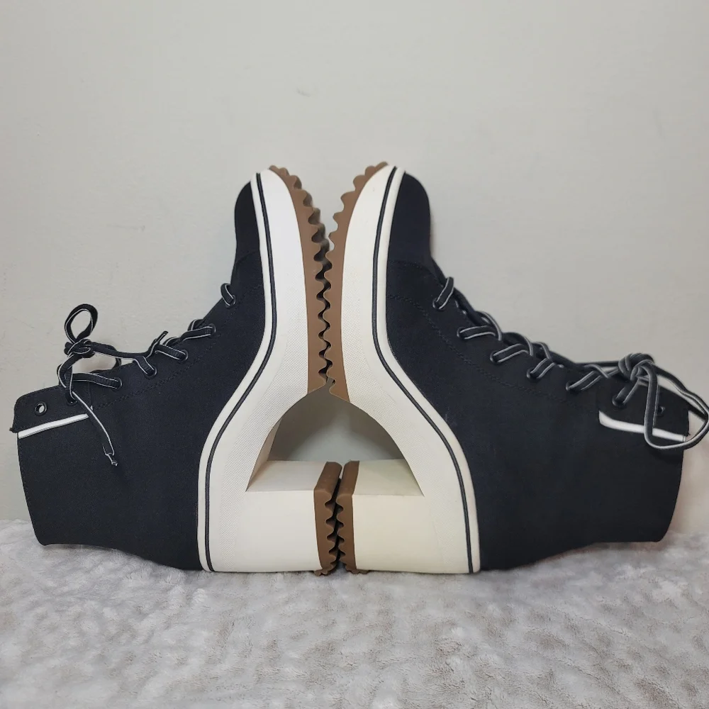 MIA Brittnee Platform Sneaker Boot- Women's Size 8.5 Black/white